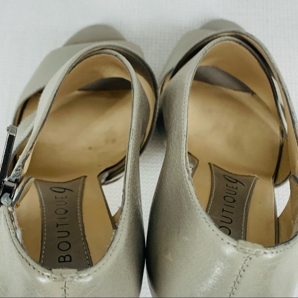 Boutique 9 size 7.5 Thomsina Gray Leather 4.5 inch Heels - Picture 10 of 16